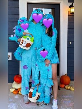 Like New Men’s Party City Aqua and Purple Plush Cozy Sully Monster Onesie